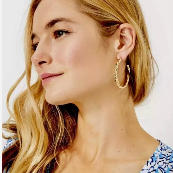 New Lilly Pulitzer Tropical Twist Gold Metallic Hoop Earrings - Picture 1 of 4